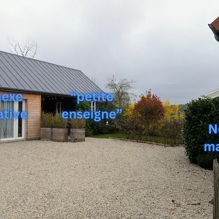 La Petite Enseigne - Chez Helene - En Baie